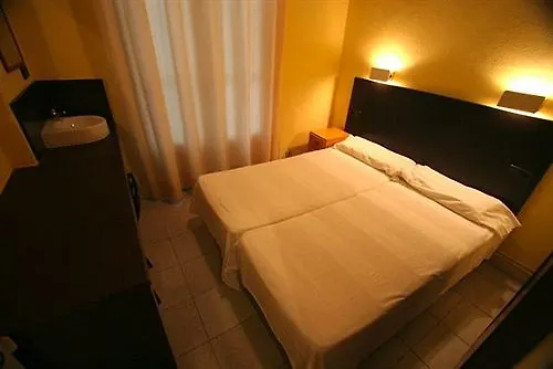 Hostal Baires Barcelona Guest house