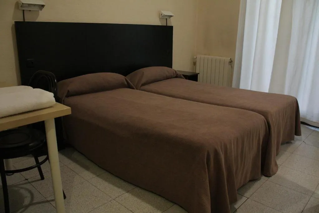 Hostal Baires Barcelona Guest house
